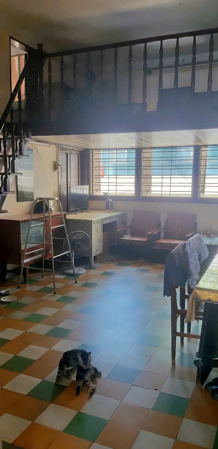 Chính chủ cần bán căn hộ diện tích 83,4m2, gồm 1 phòng khách, 1 bếp, 4 phòng ngủ, 2 nhà vệ sinh. Vị trí tại đường Đỗ Ngọc Thạnh, Phường 12, Quận 5.