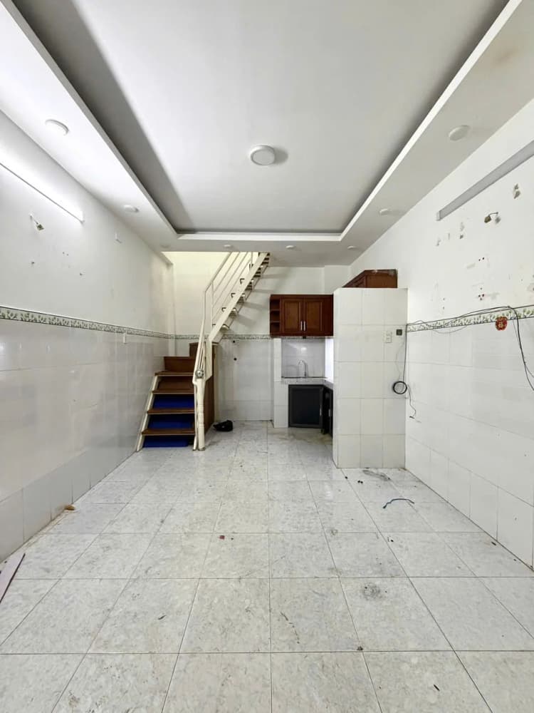 Bán - Nhà hẻm 105M/43 Đường Hồ Thị Kỷ, Phường 1, Thành phố Hồ Chí Minh