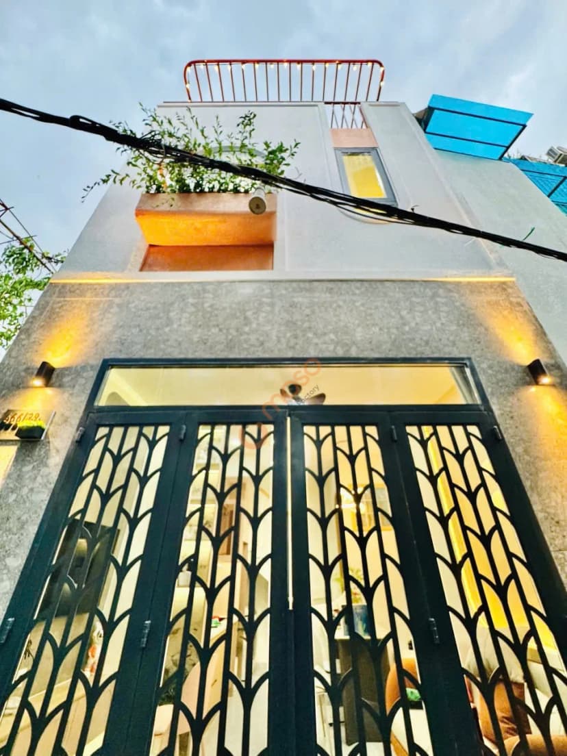 Main image Main image